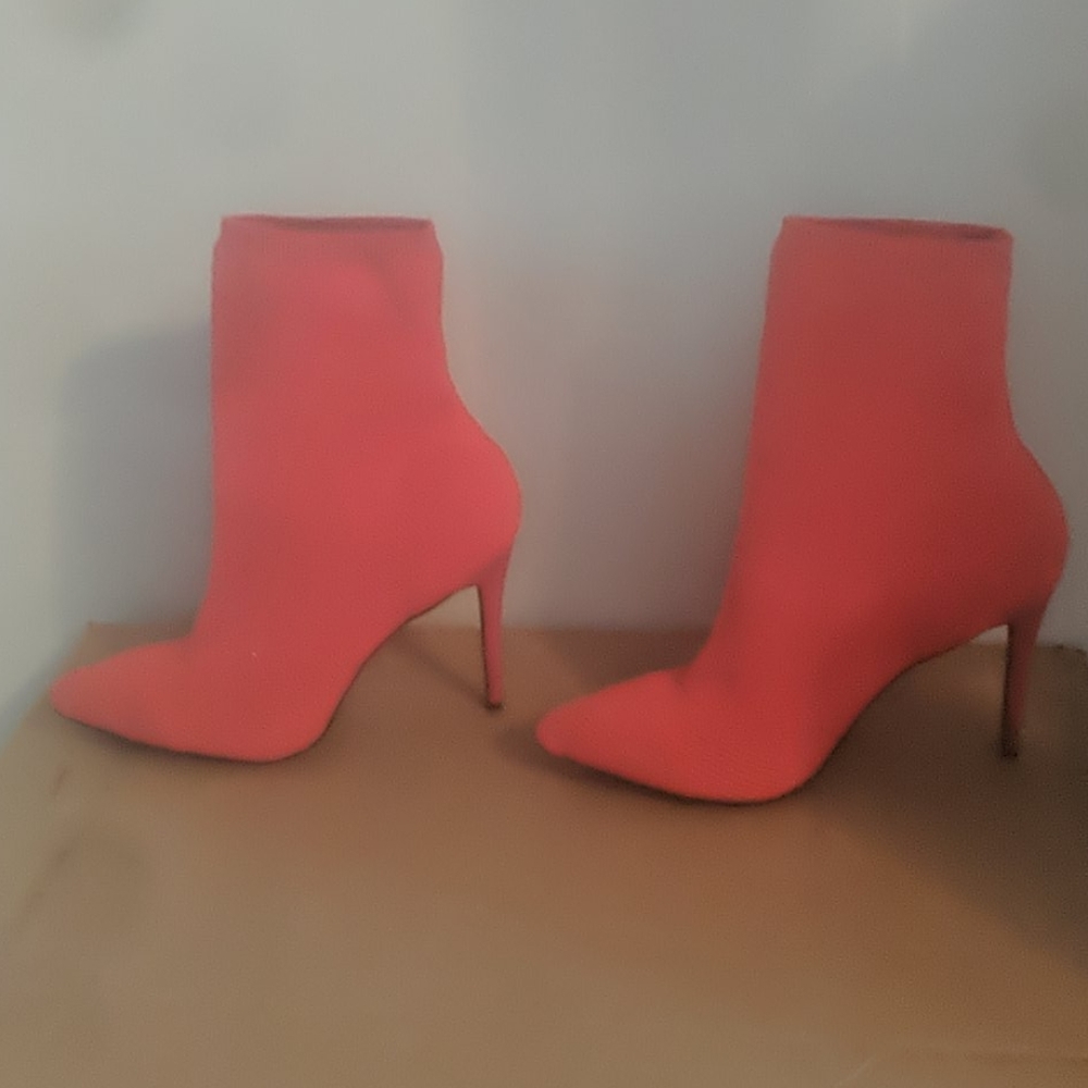 Red Fashion Nova Heels